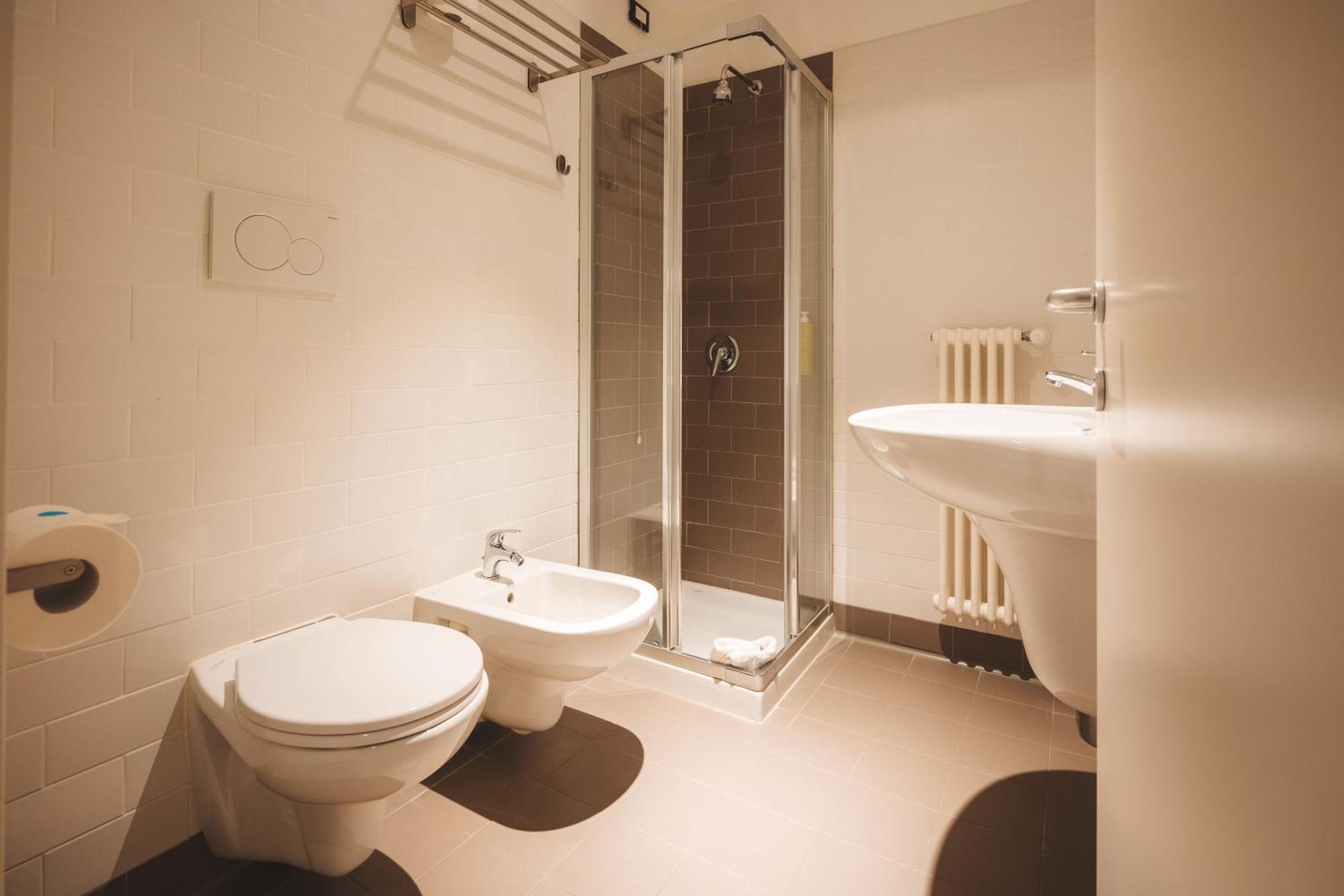 Lecco Hostel & Rooms Room photo